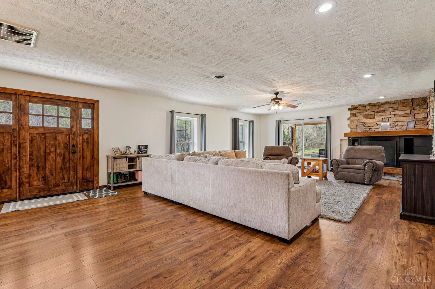 189 Hamilton Road Property Photo 11