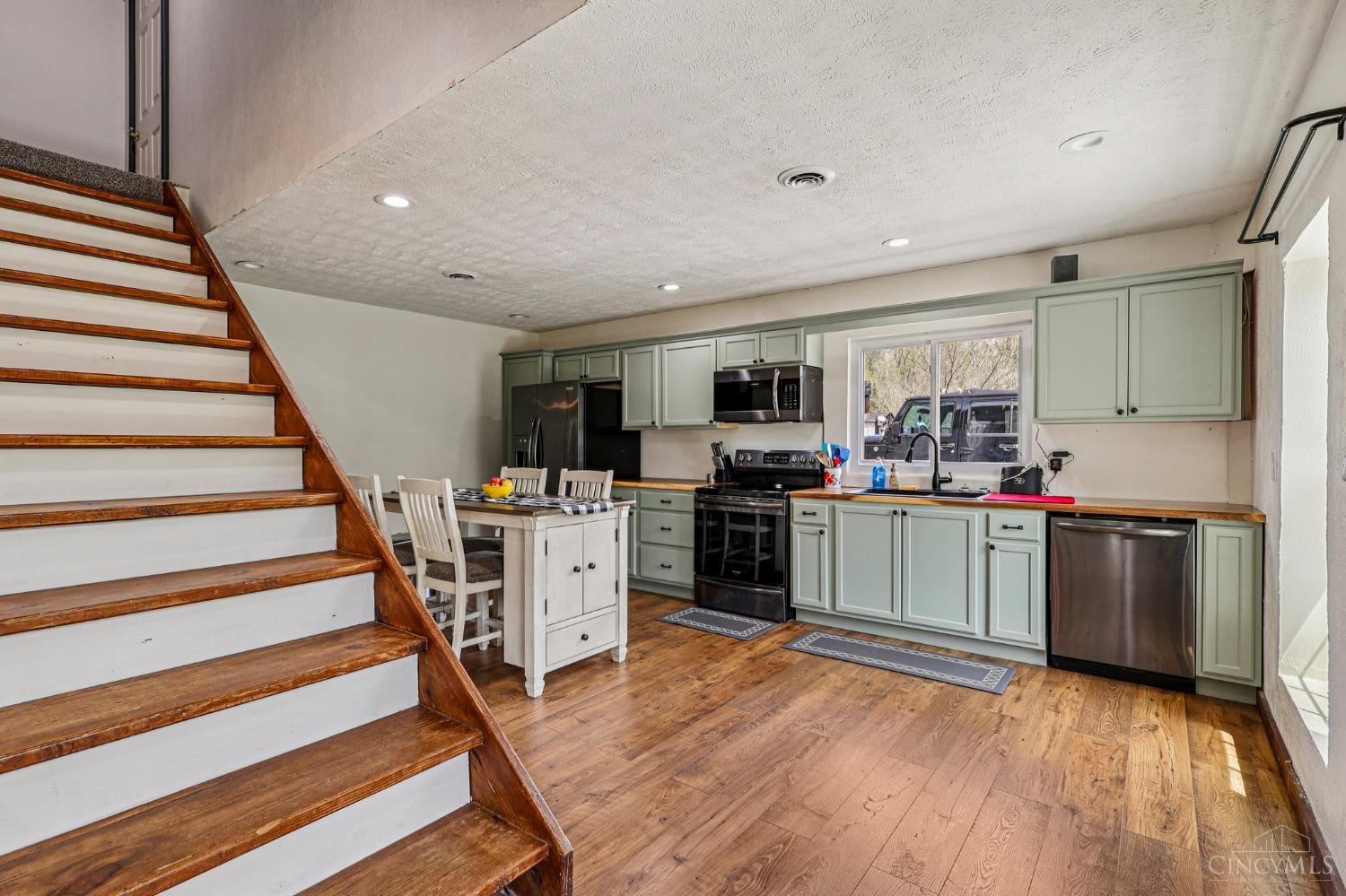 189 Hamilton Road Property Photo 16