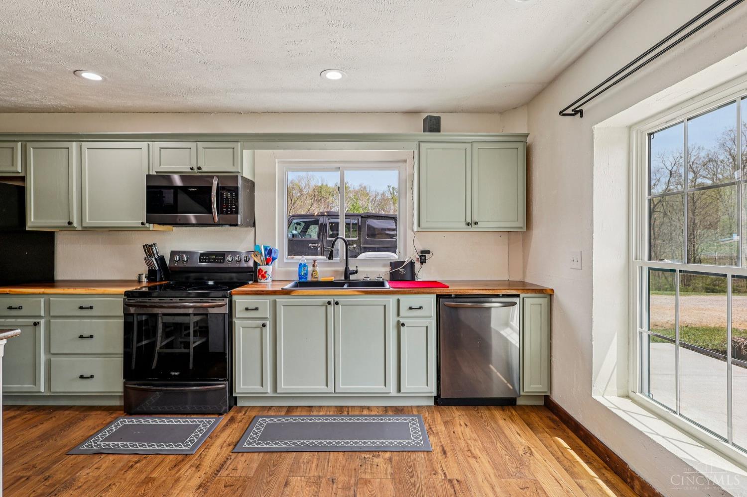 189 Hamilton Road Property Photo 18