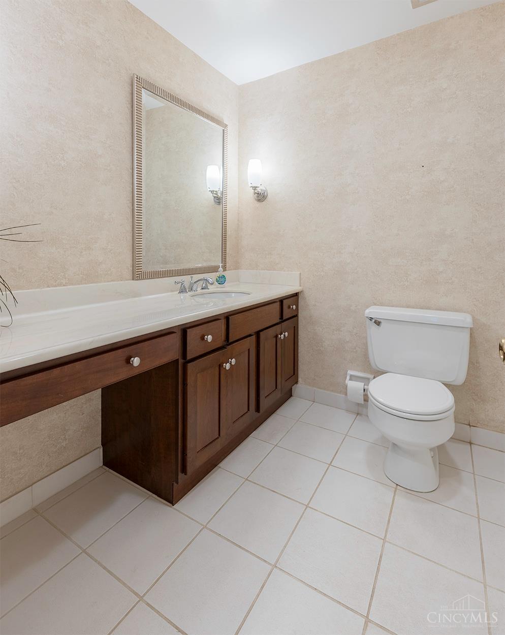 1585 Silverglade Court Property Photo 19