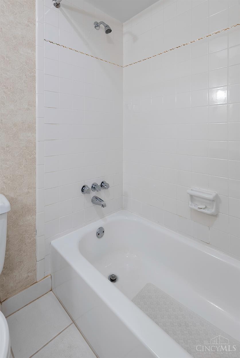 1585 Silverglade Court Property Photo 20