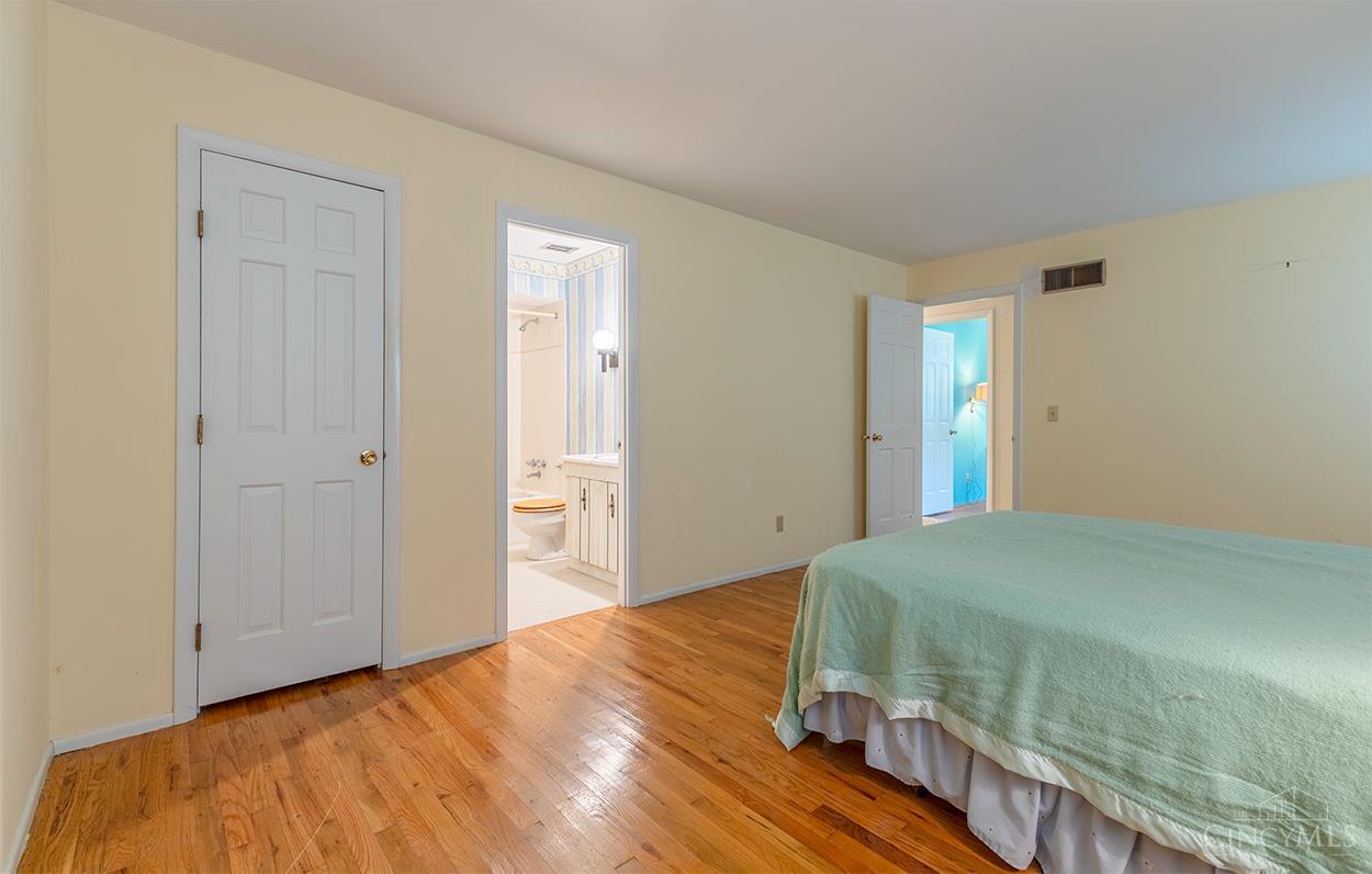 1585 Silverglade Court Property Photo 26