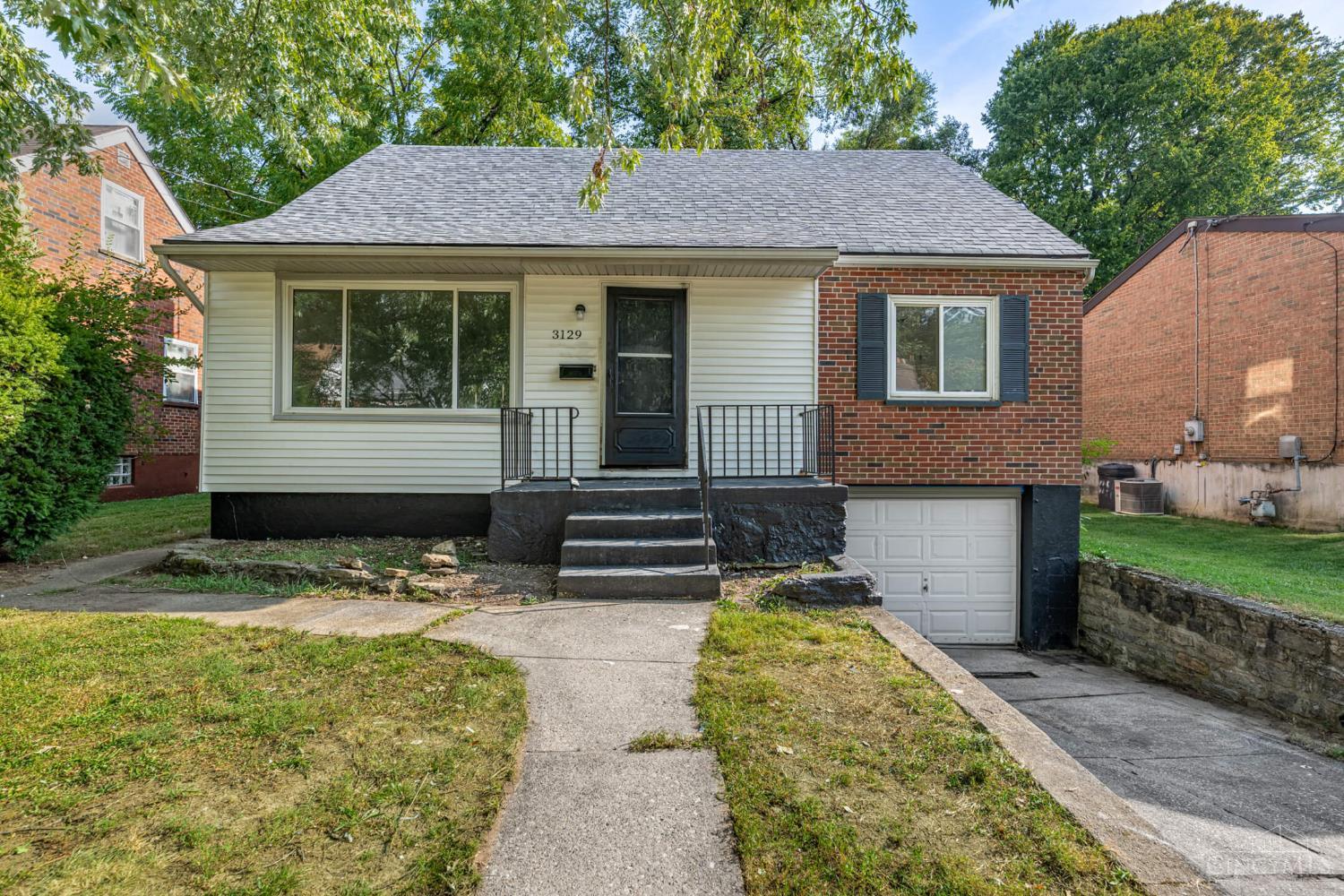 3129 West Tower Avenue Property Photo 1