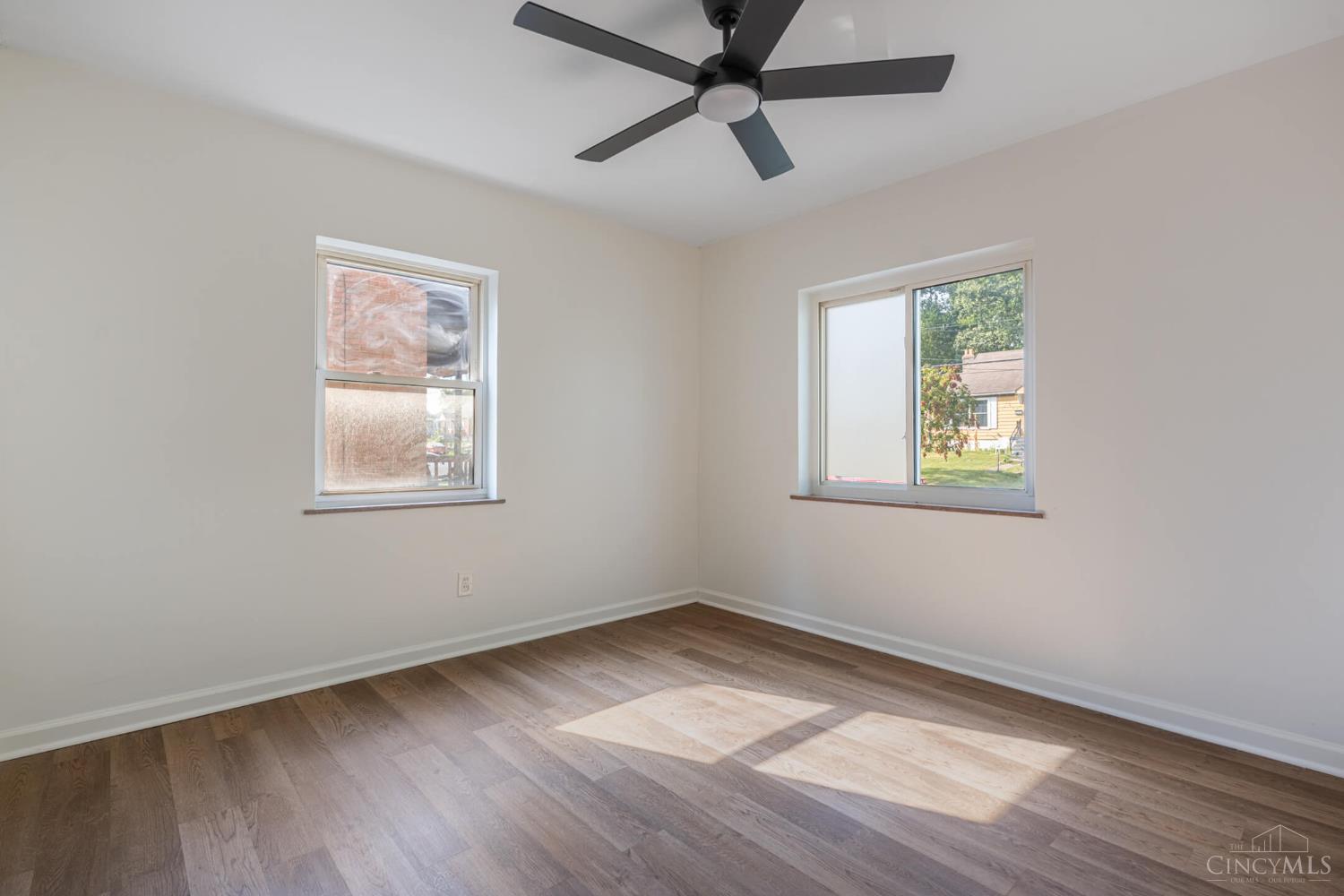 3129 West Tower Avenue Property Photo 9