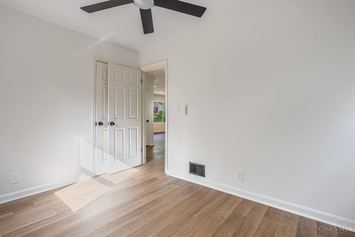 3129 West Tower Avenue Property Photo 12