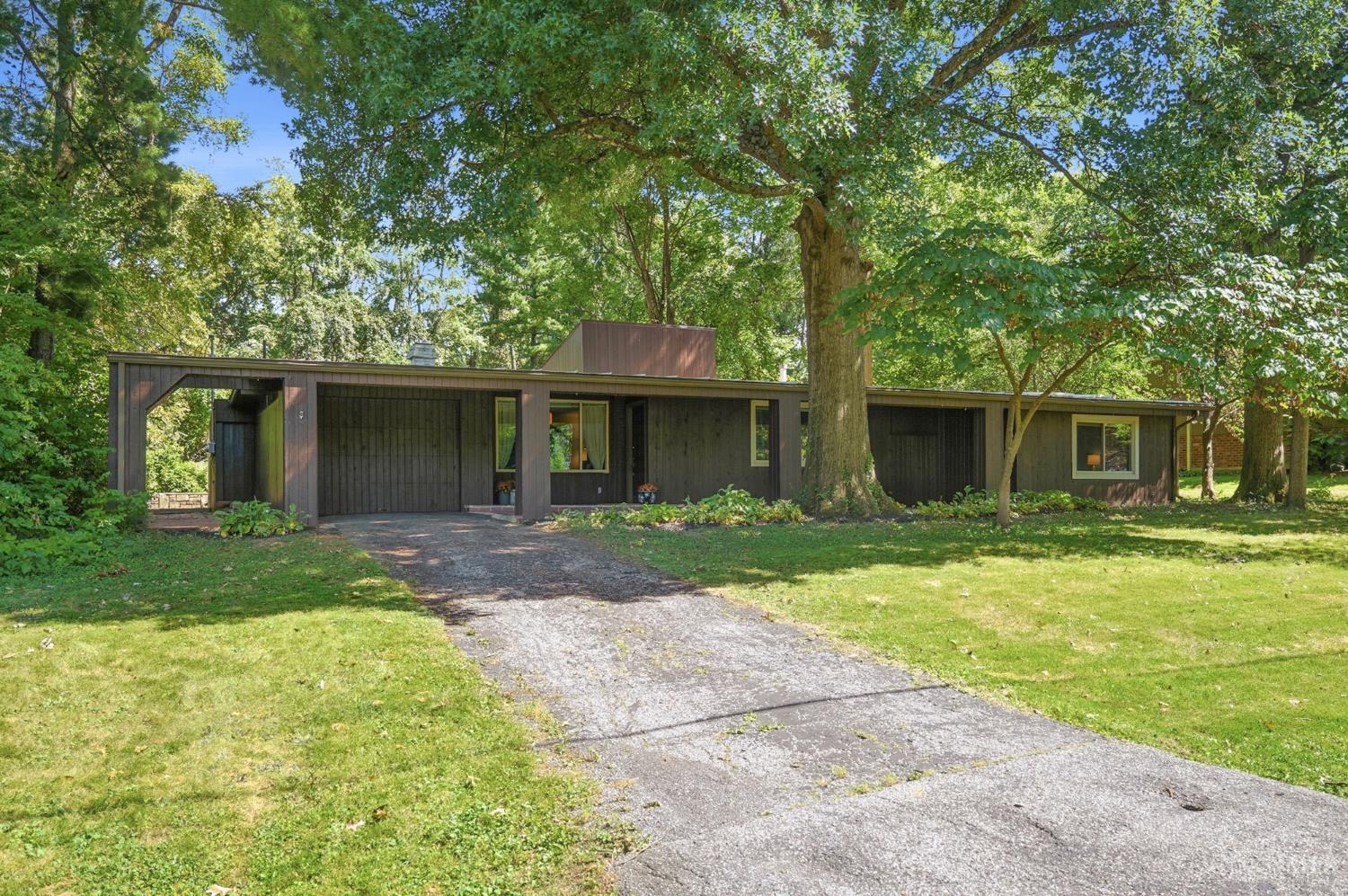 9084 Arrowhead Court Property Photo 1