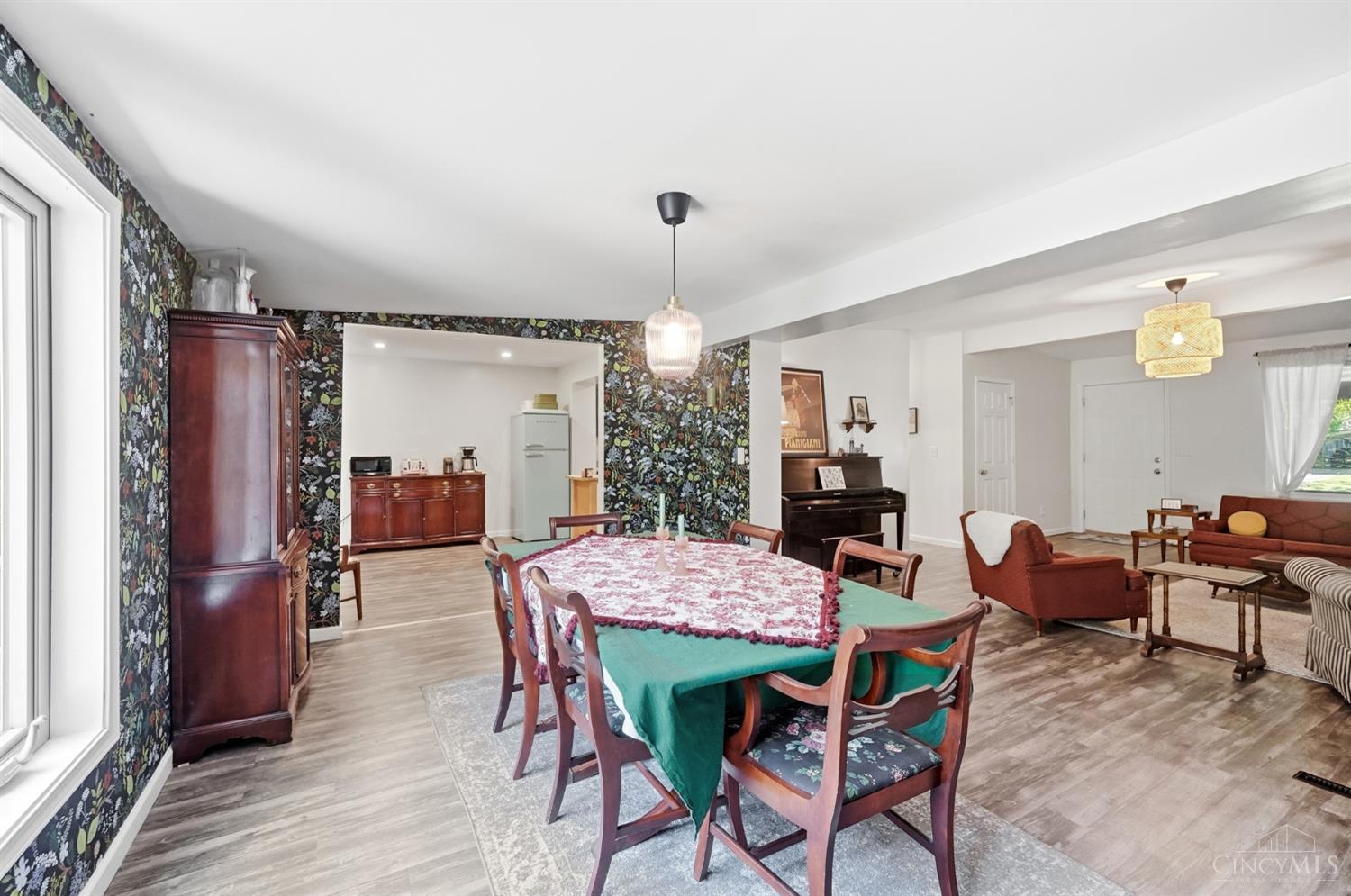 9084 Arrowhead Court Property Photo 13
