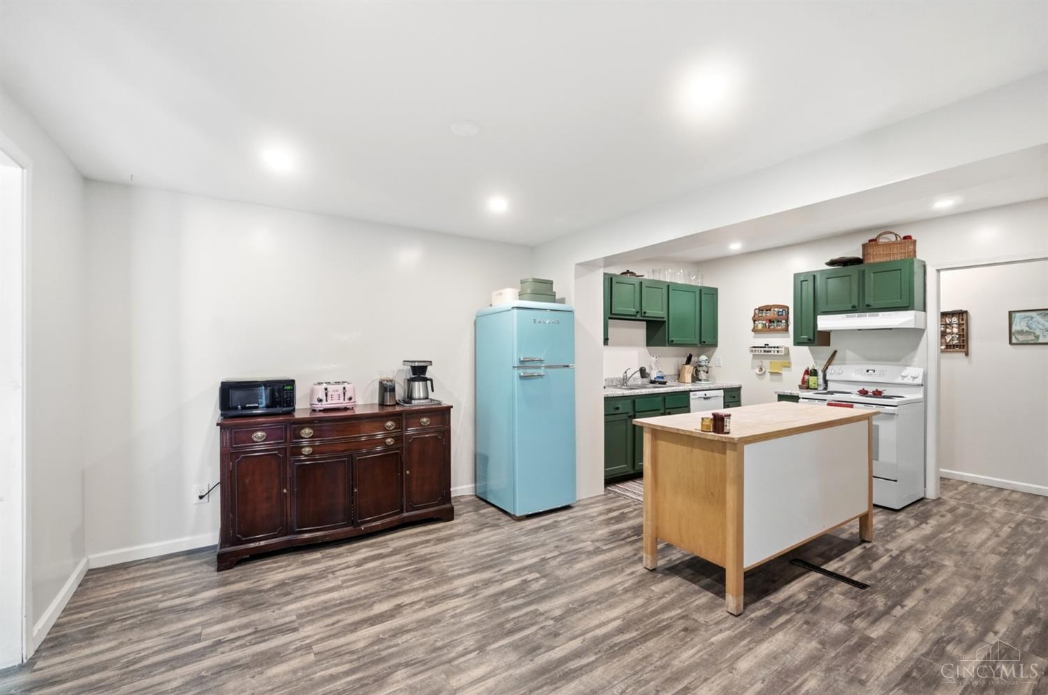 9084 Arrowhead Court Property Photo 14
