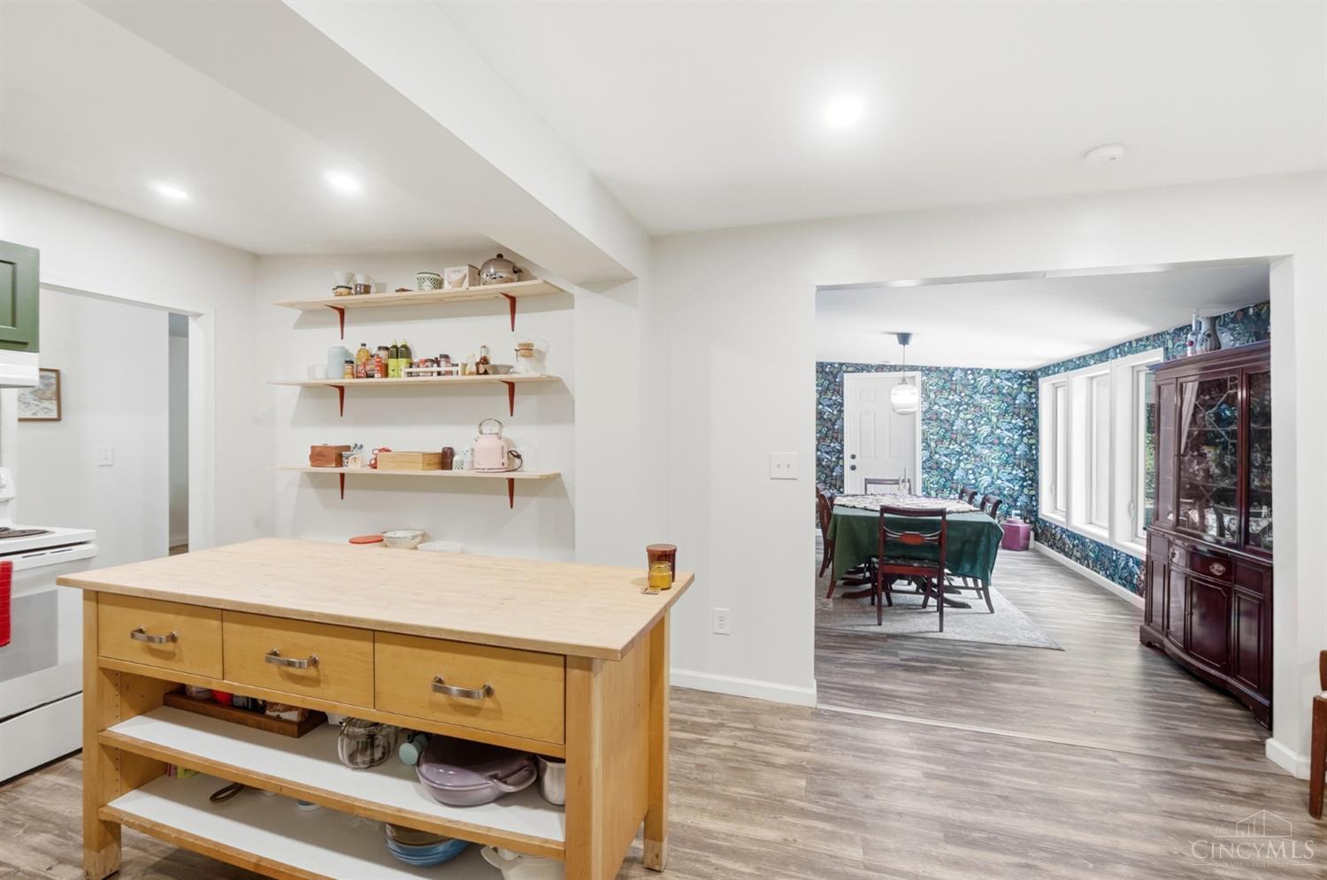 9084 Arrowhead Court Property Photo 16