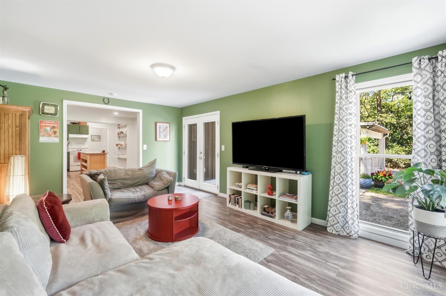 9084 Arrowhead Court Property Photo 26