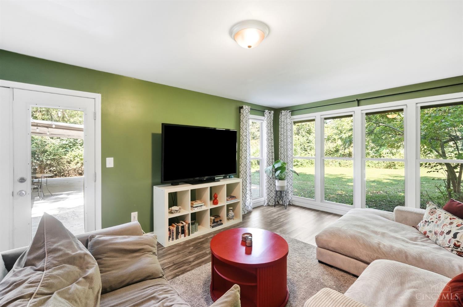 9084 Arrowhead Court Property Photo 27