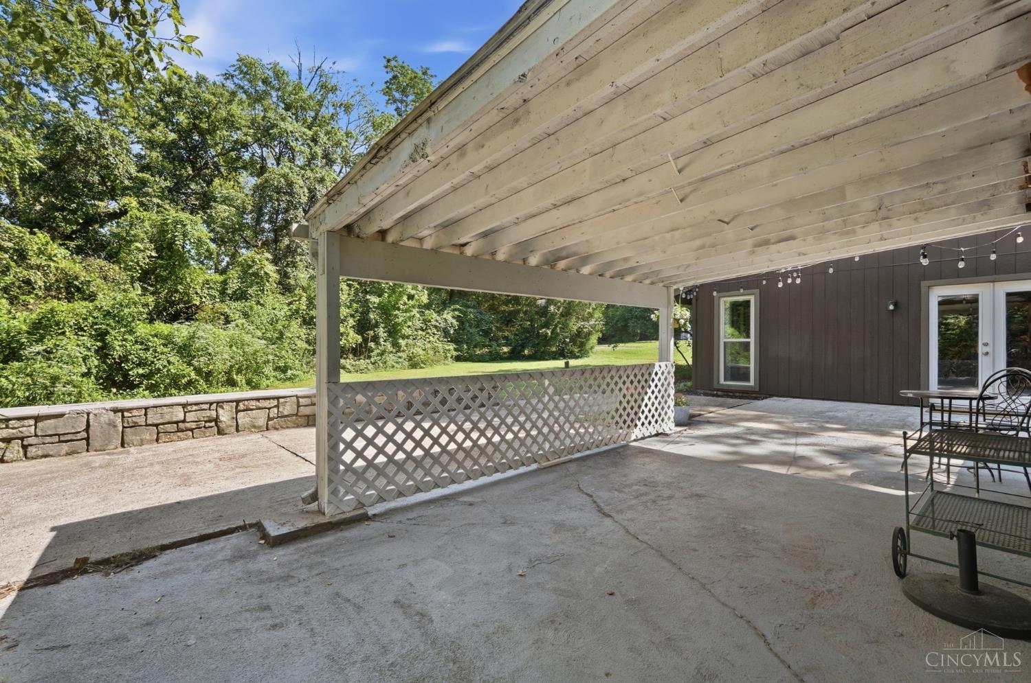 9084 Arrowhead Court Property Photo 44