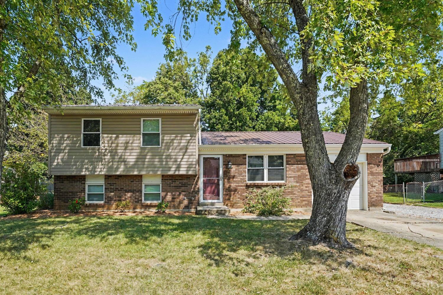 4819 Stoneybrook Road Property Photo 1
