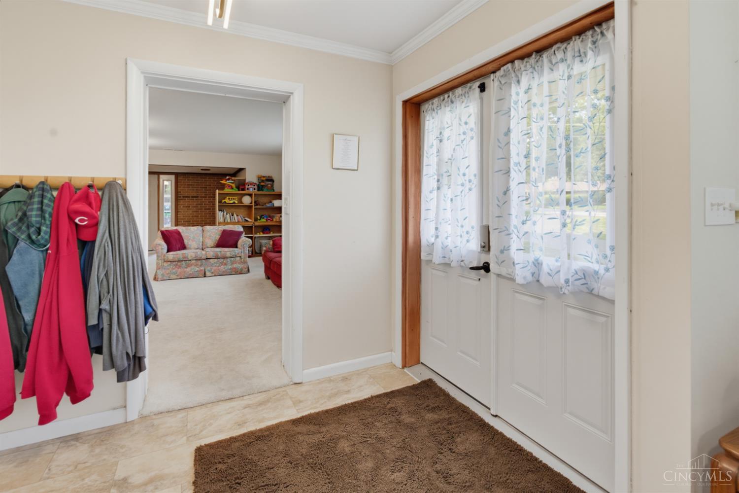 3575 Sorrento Drive Property Photo 11