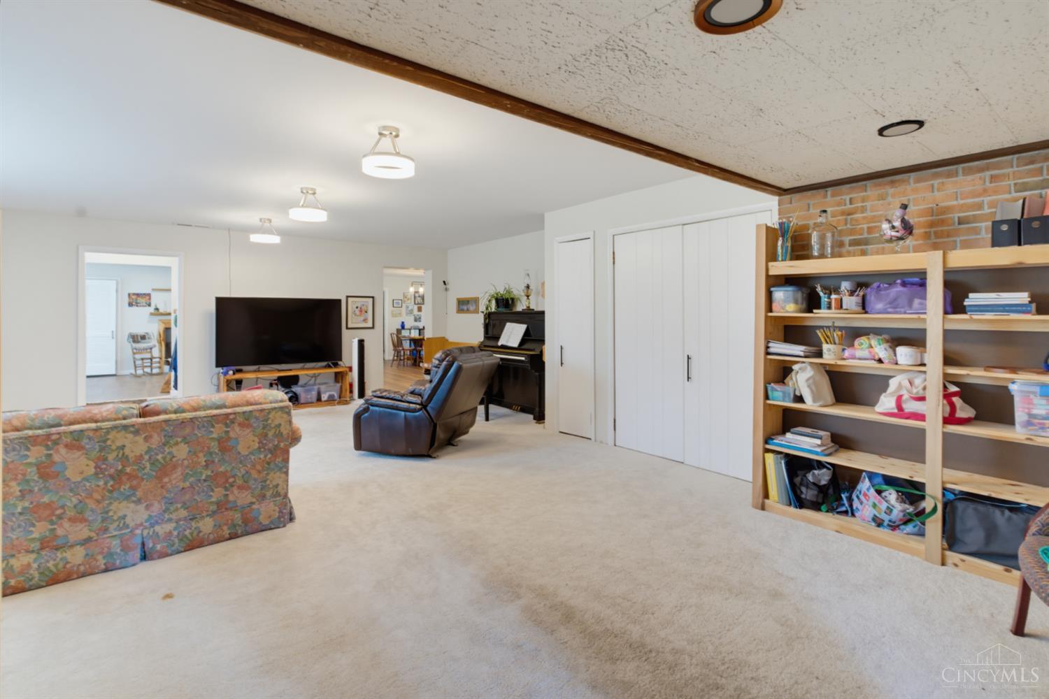 3575 Sorrento Drive Property Photo 27