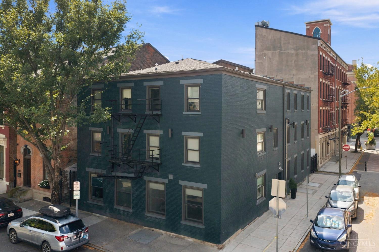 W 15 Fifteenth Street Property Photo 1