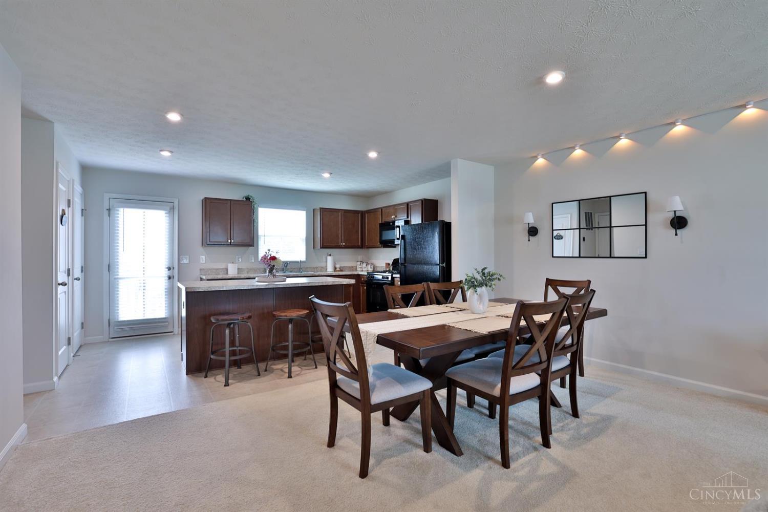 5815 Josies Cove Property Photo 10