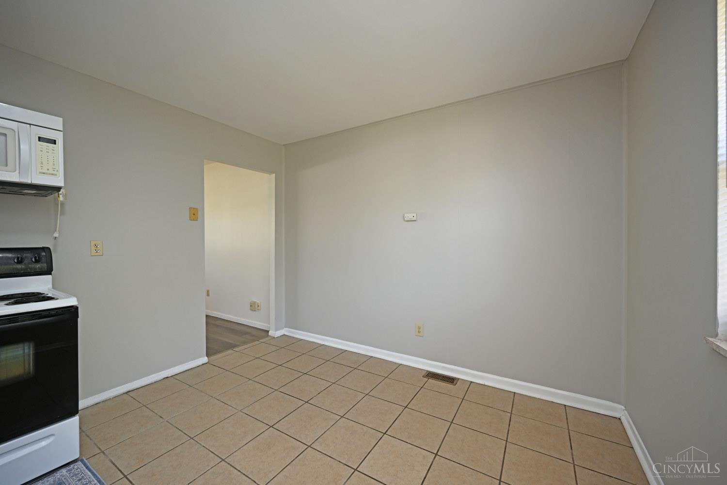 1987 Mistyhill Drive Property Photo 12
