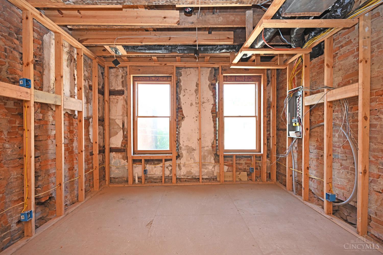 E 38 Clifton Avenue Property Photo 12