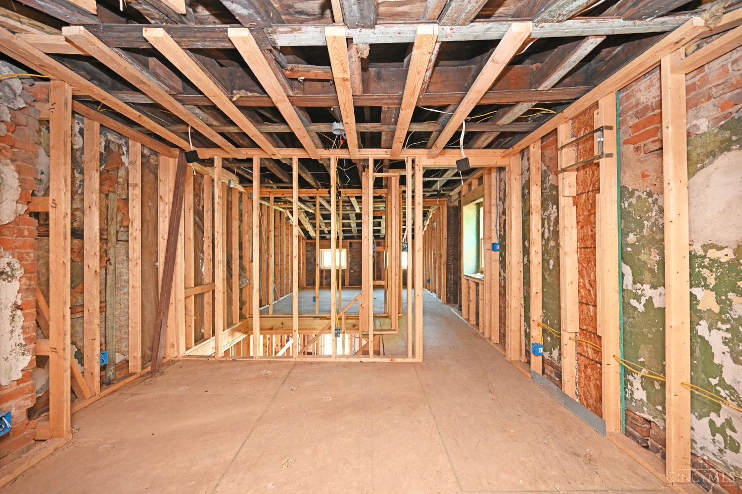 E 38 Clifton Avenue Property Photo 21