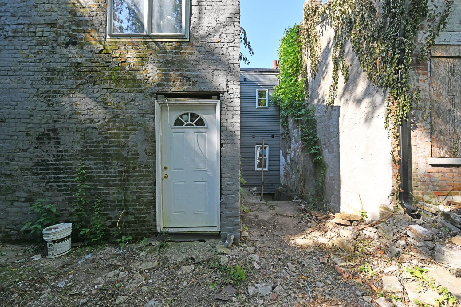 E 38 Clifton Avenue Property Photo 28