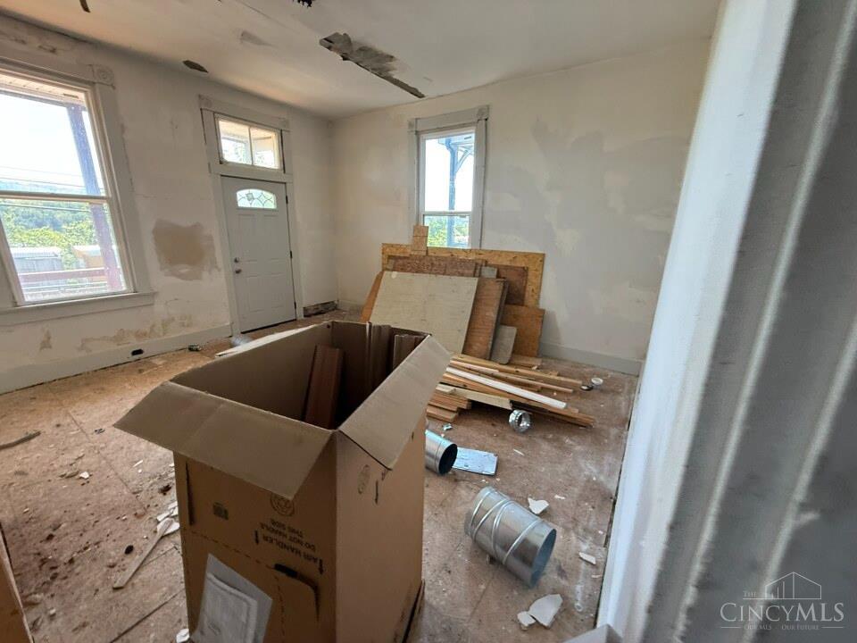 2450 River Road Property Photo 4