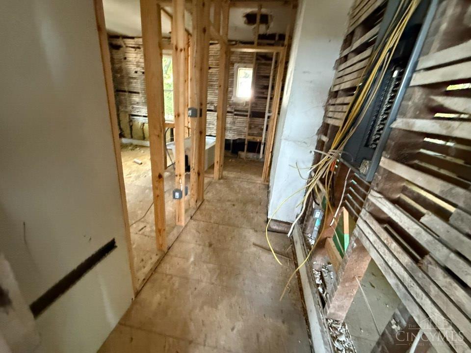2450 River Road Property Photo 19