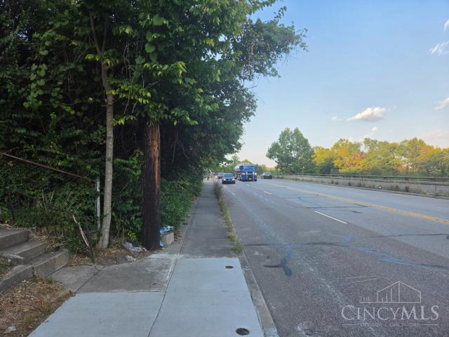 2450 River Road Property Photo 25