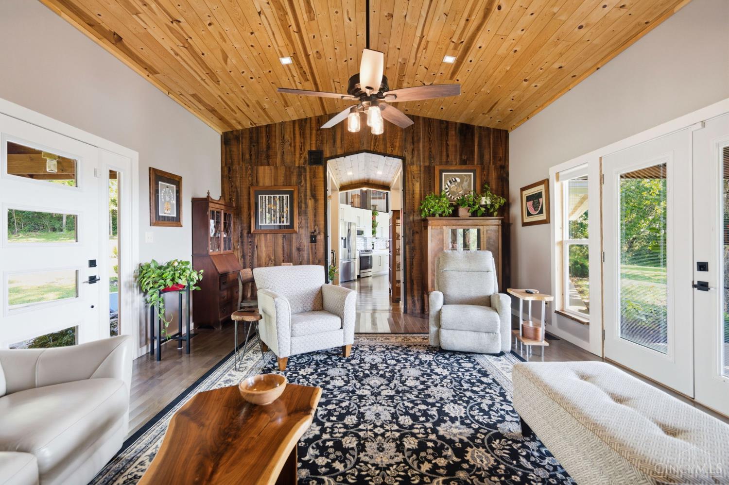 5687 St Rt 221 Property Photo 4