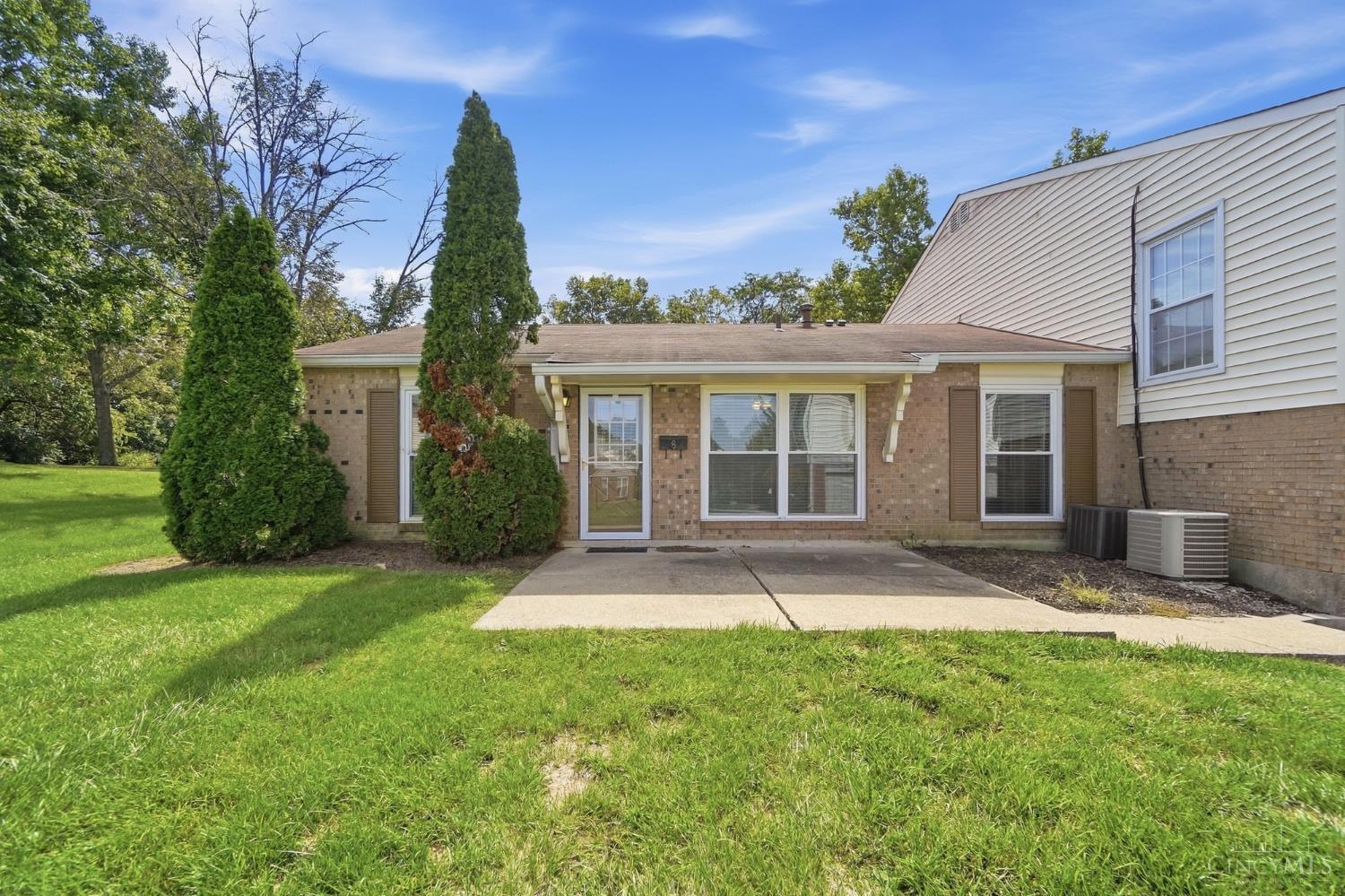 8 Sunnyside Drive Property Photo 1