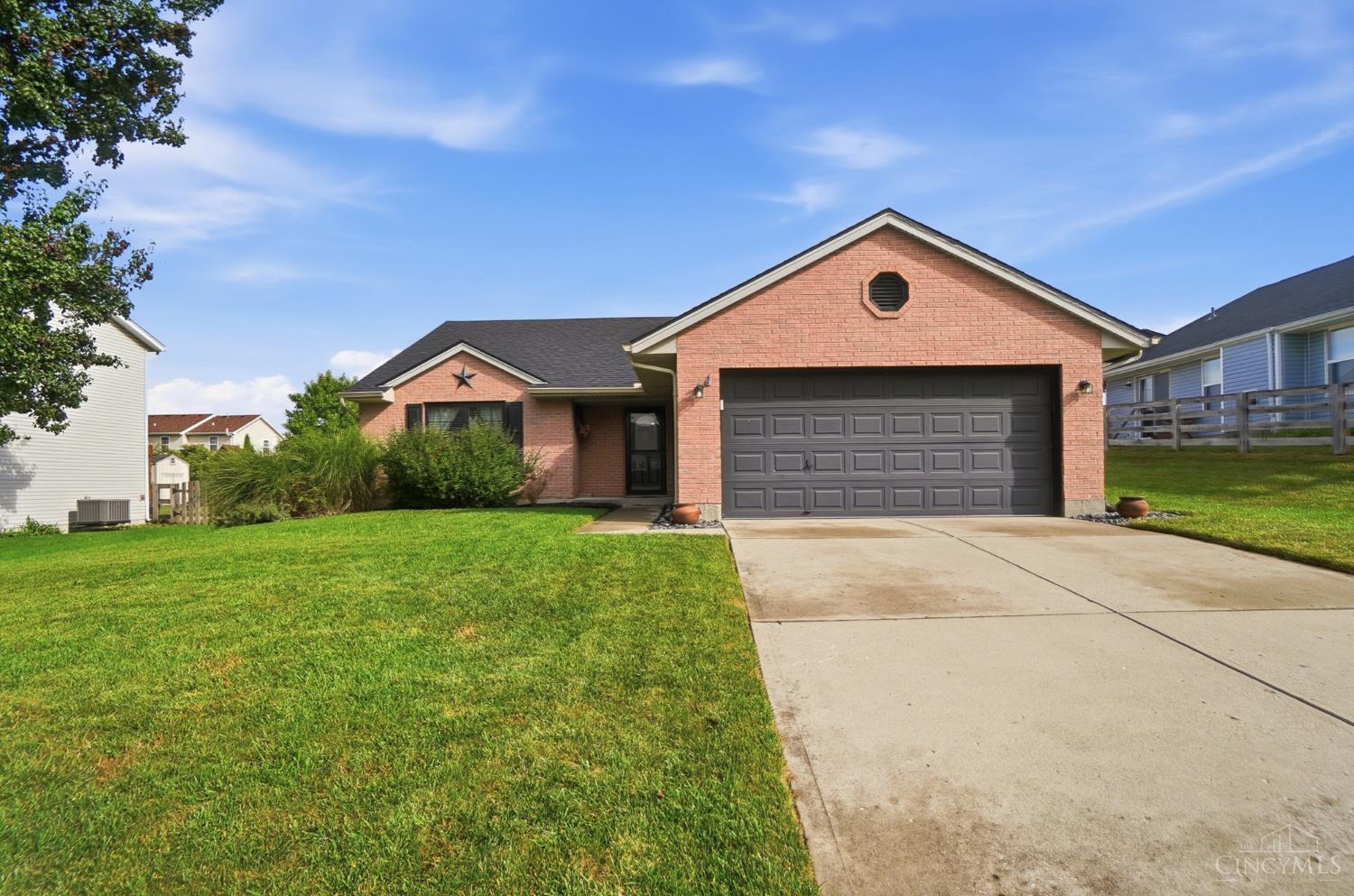 2072 Granny Smith Lane Property Photo 1