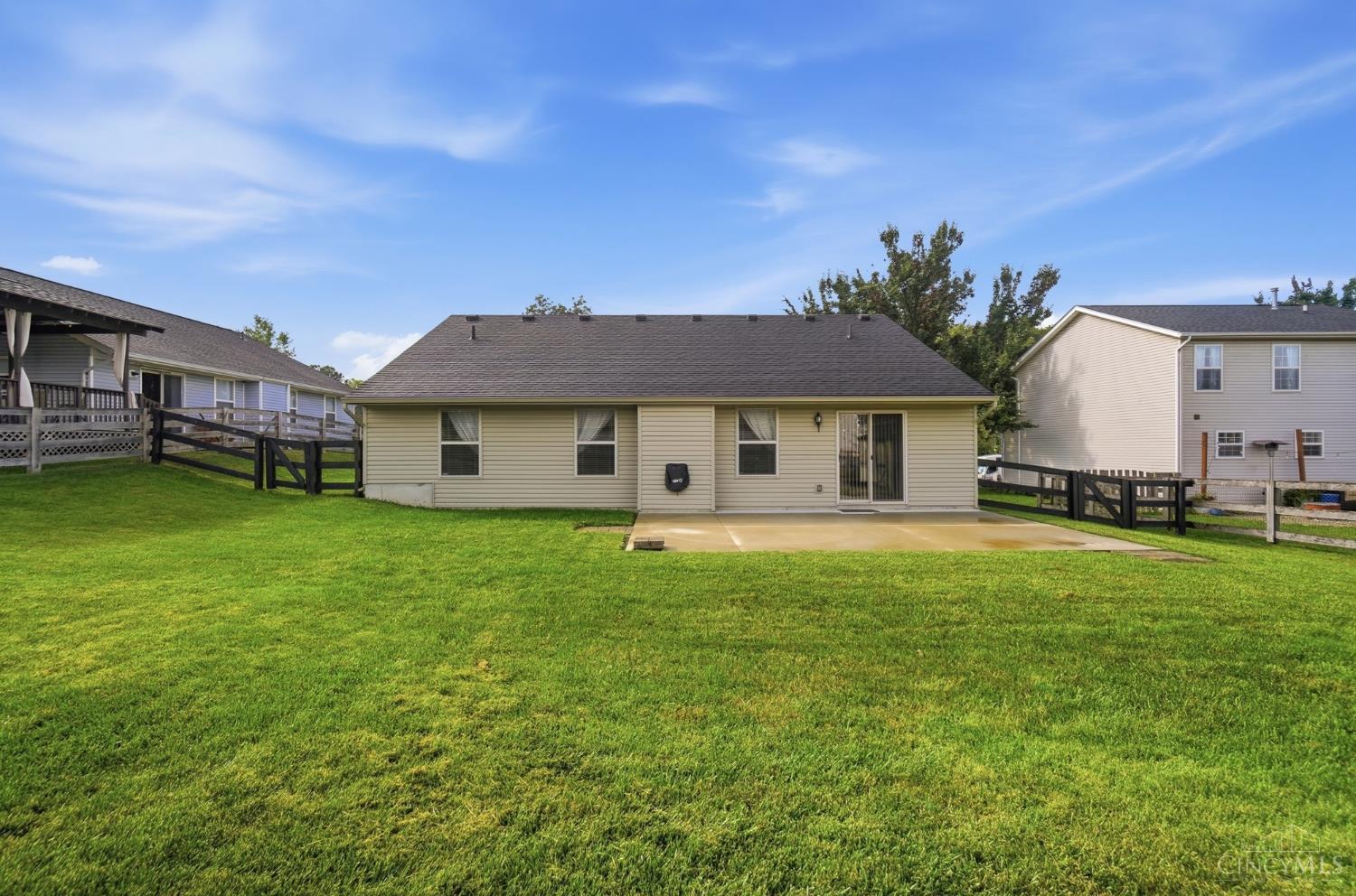 2072 Granny Smith Lane Property Photo 11