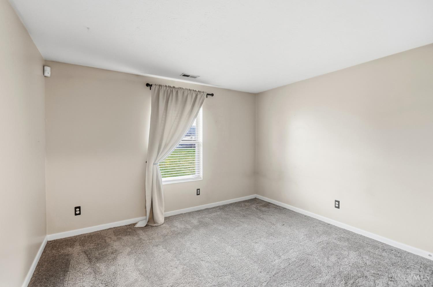 2072 Granny Smith Lane Property Photo 29