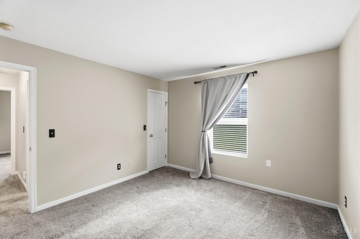 2072 Granny Smith Lane Property Photo 32