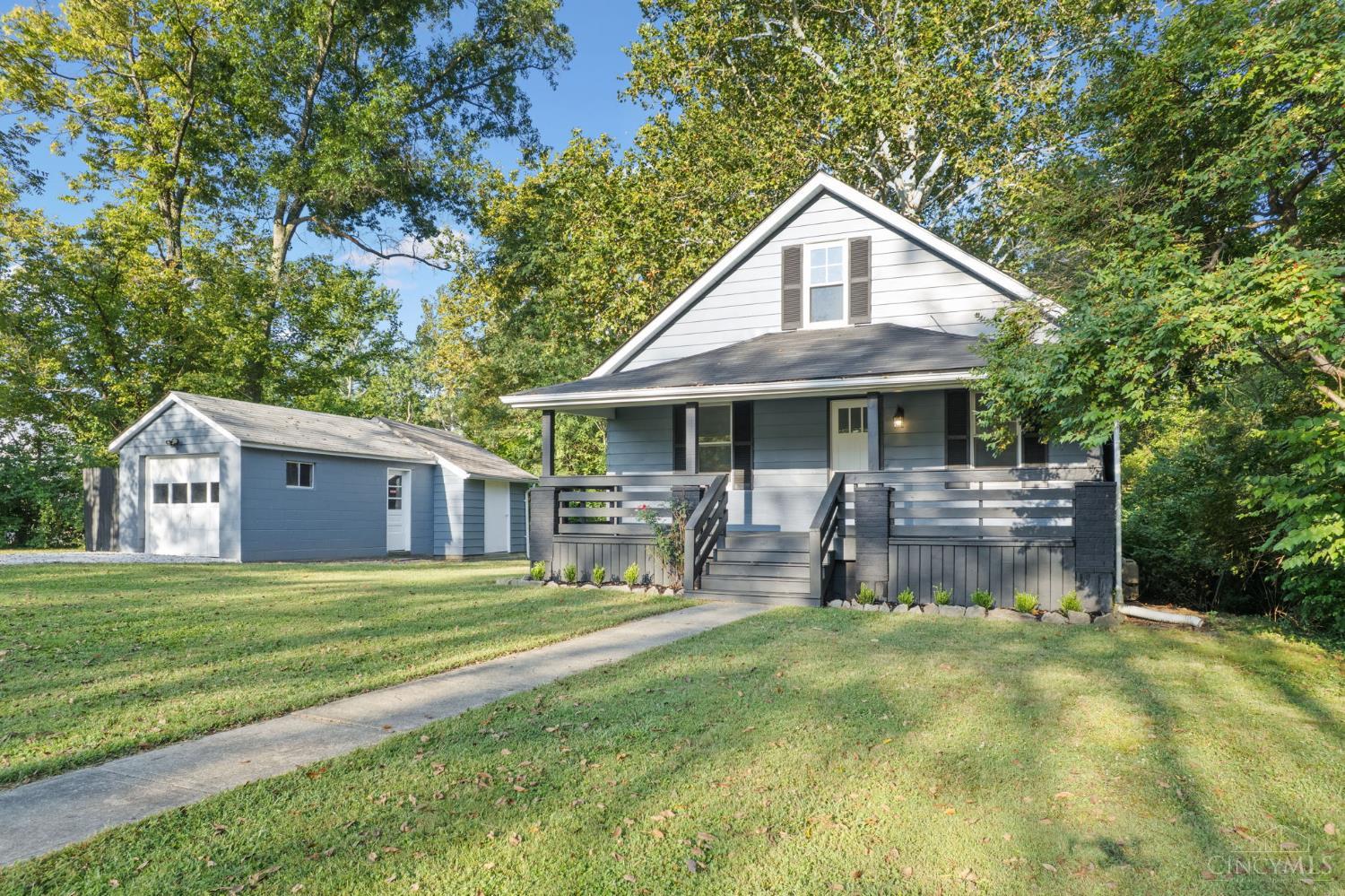 2685 Spring Street Property Photo 1