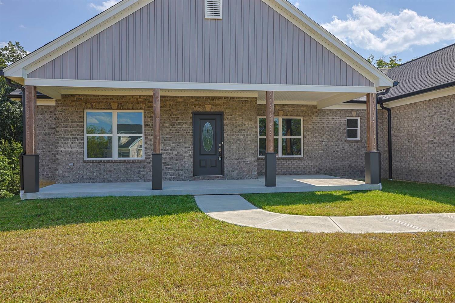 8353 Alice Way Property Photo 2