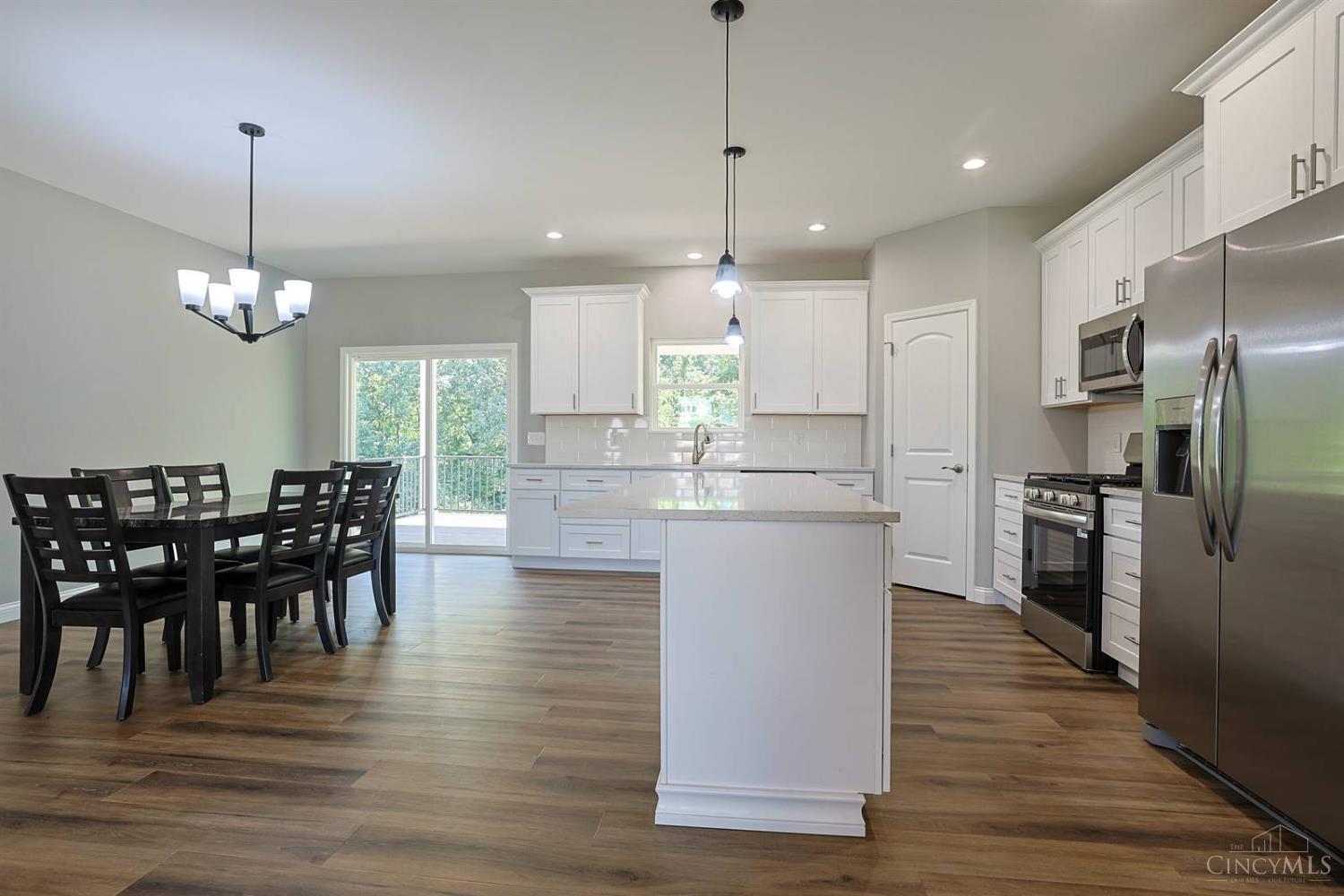 8353 Alice Way Property Photo 14