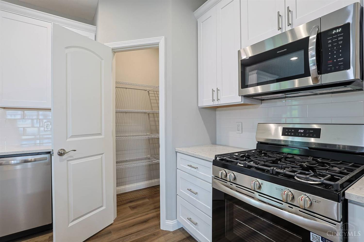 8353 Alice Way Property Photo 17