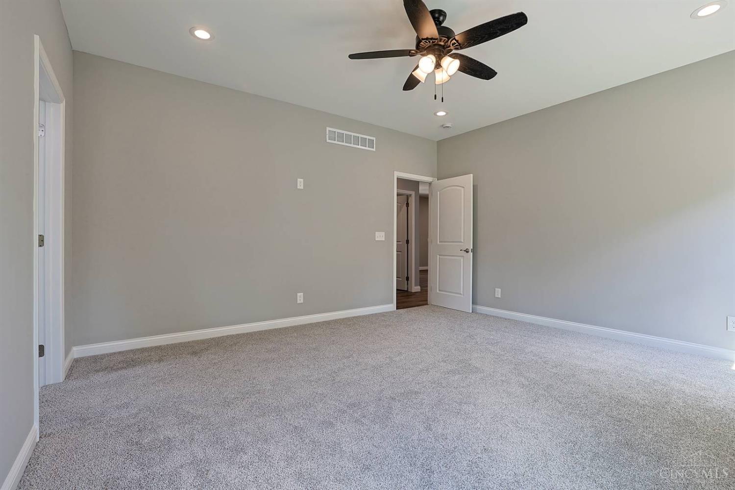8353 Alice Way Property Photo 20