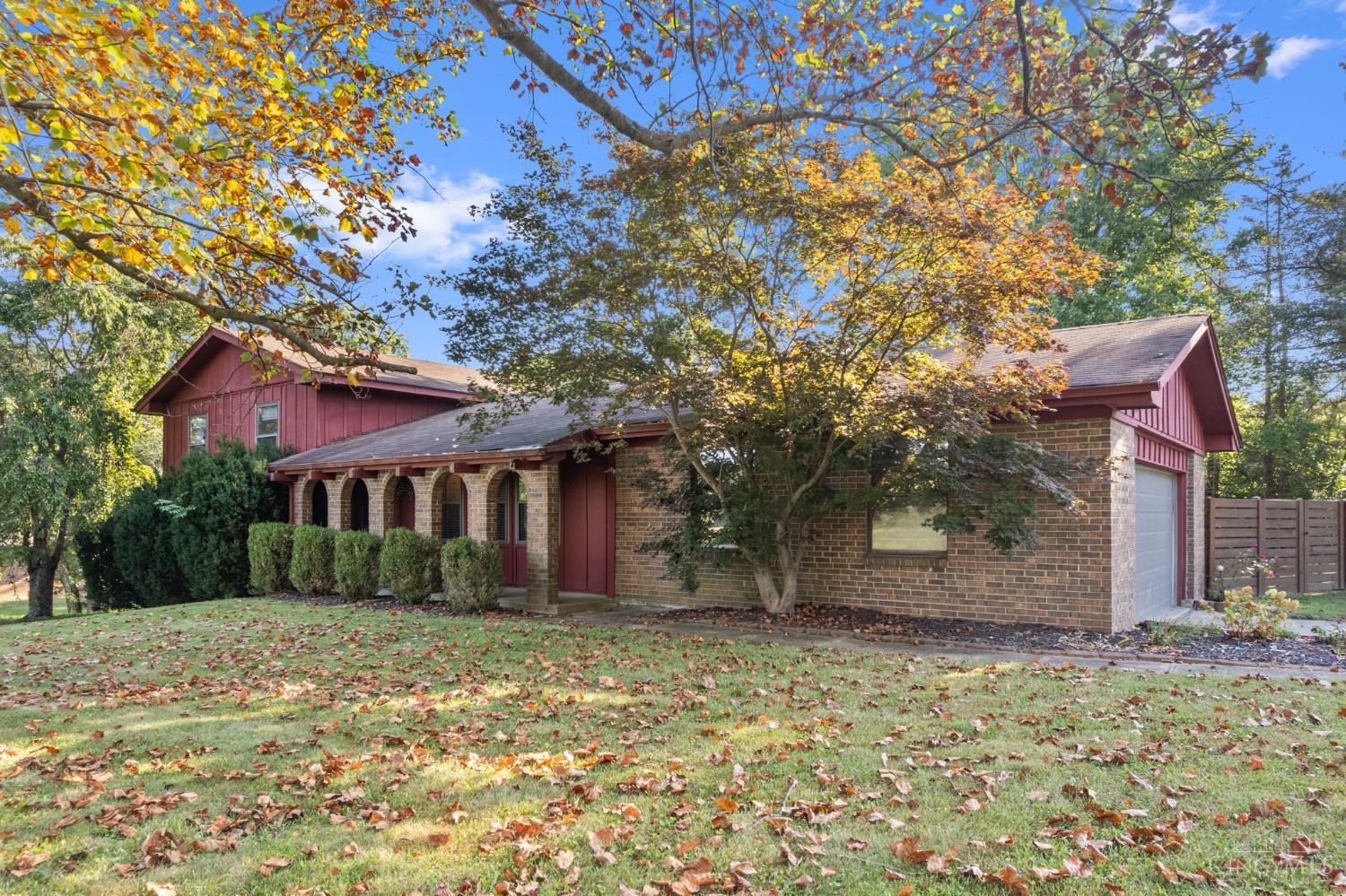2524 Poplar Ridge Drive Property Photo 1