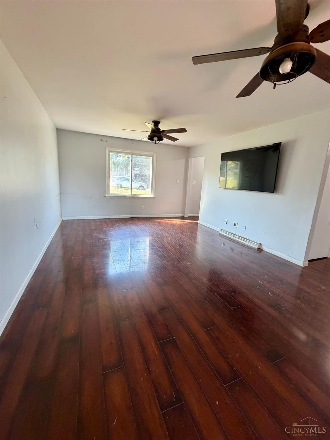 264 Raymond Drive Property Photo 6
