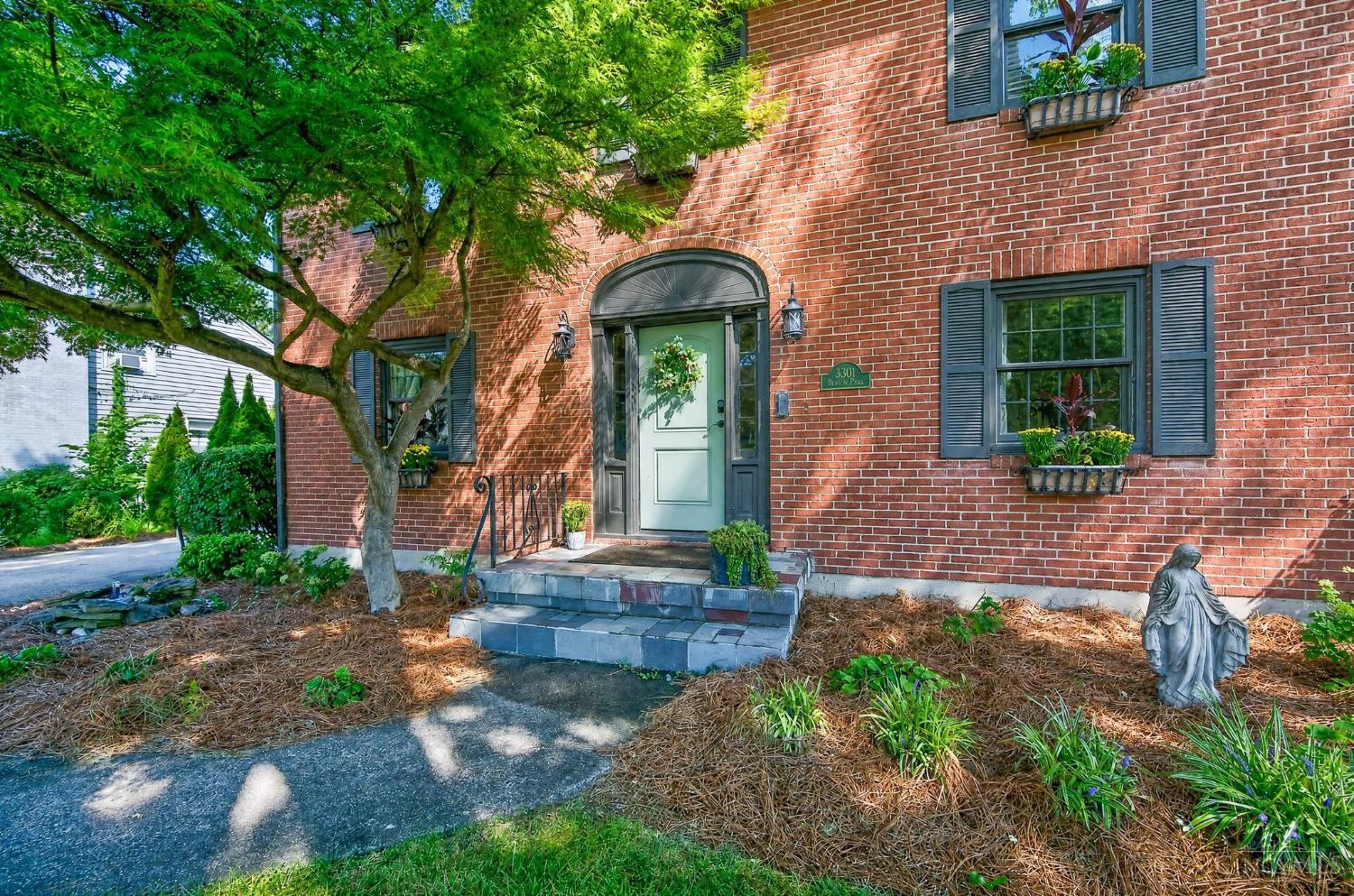 3301 Hampton Place Property Photo 7