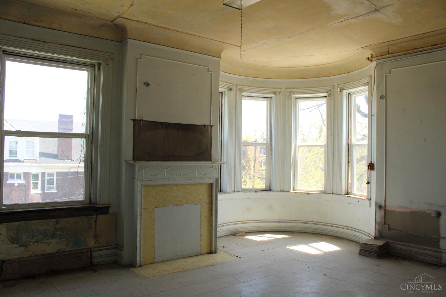 618 Forest Avenue Property Photo 2