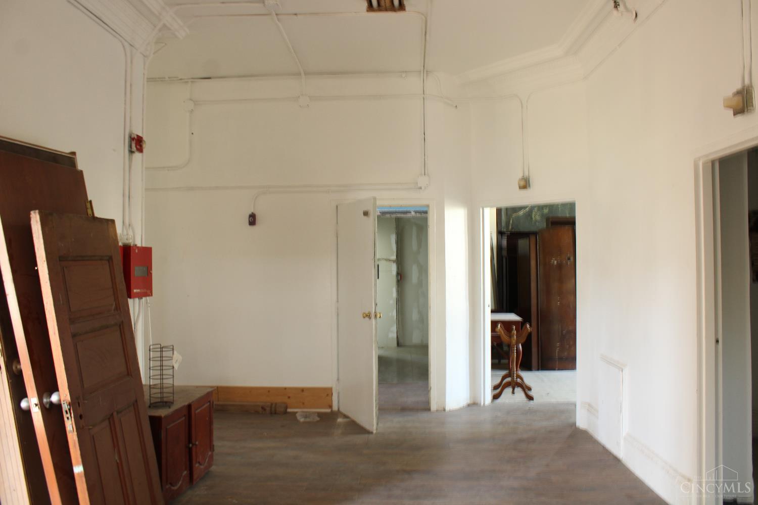 618 Forest Avenue Property Photo 4