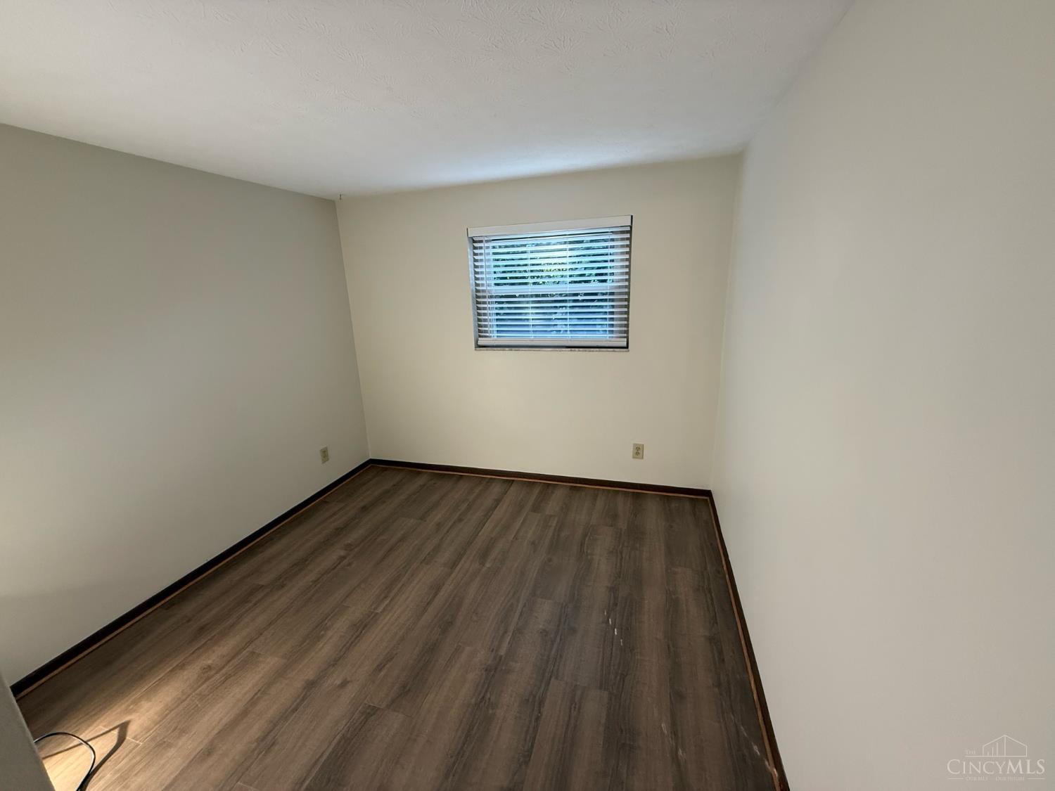6485 Cheviot Road Property Photo 8