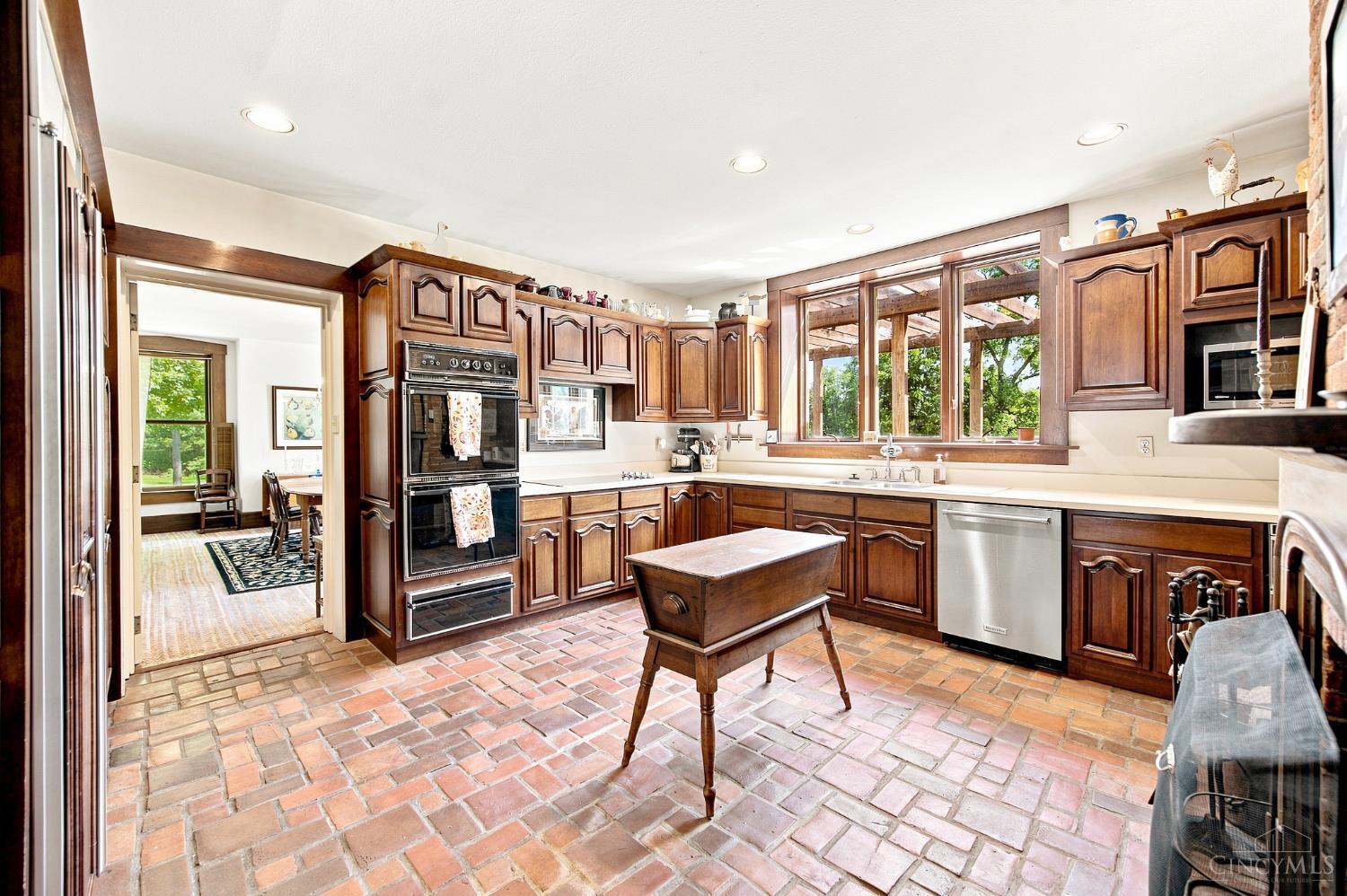 320 Bland Avenue Property Photo 29