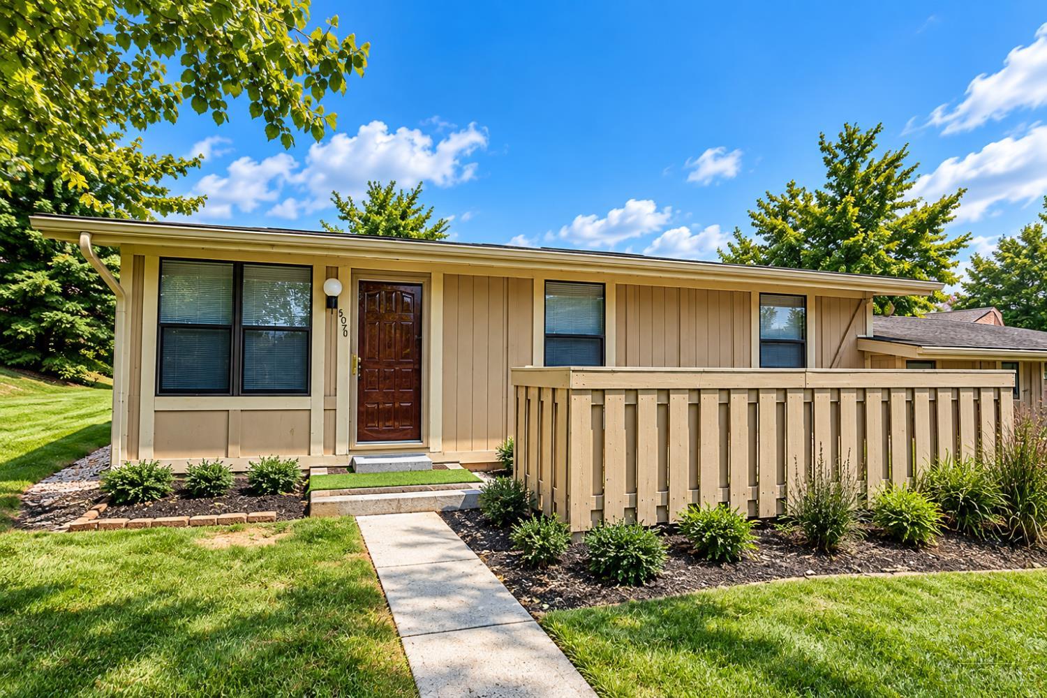 5070 Foxwood Place Property Photo 1