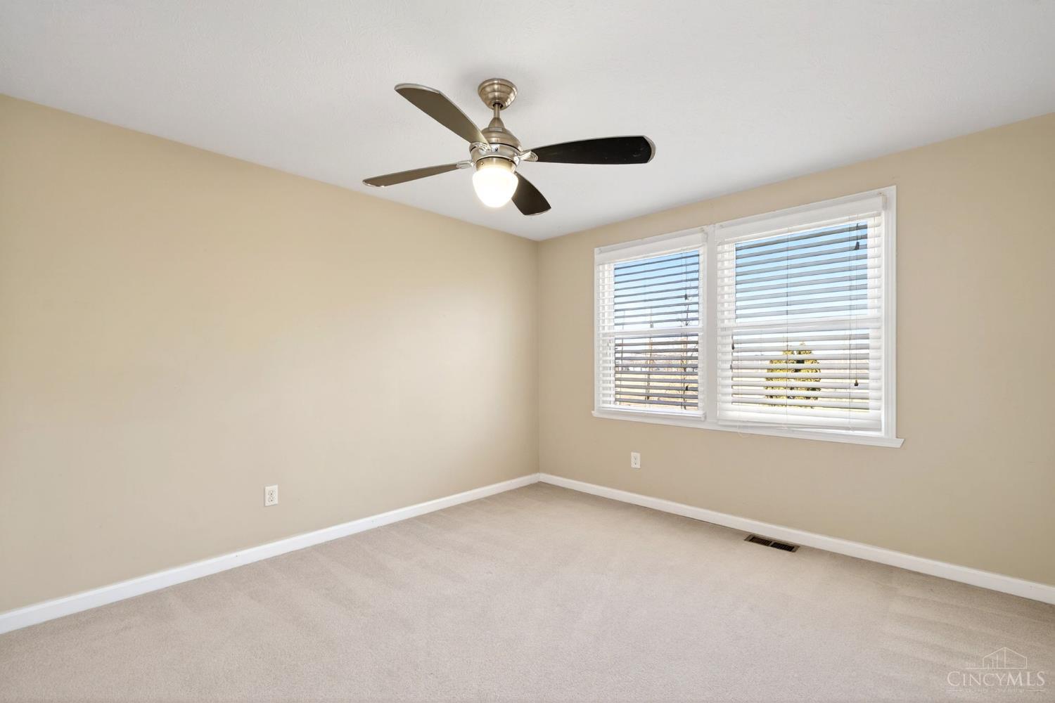 6978 Fallen Oaks Dr Property Photo 15