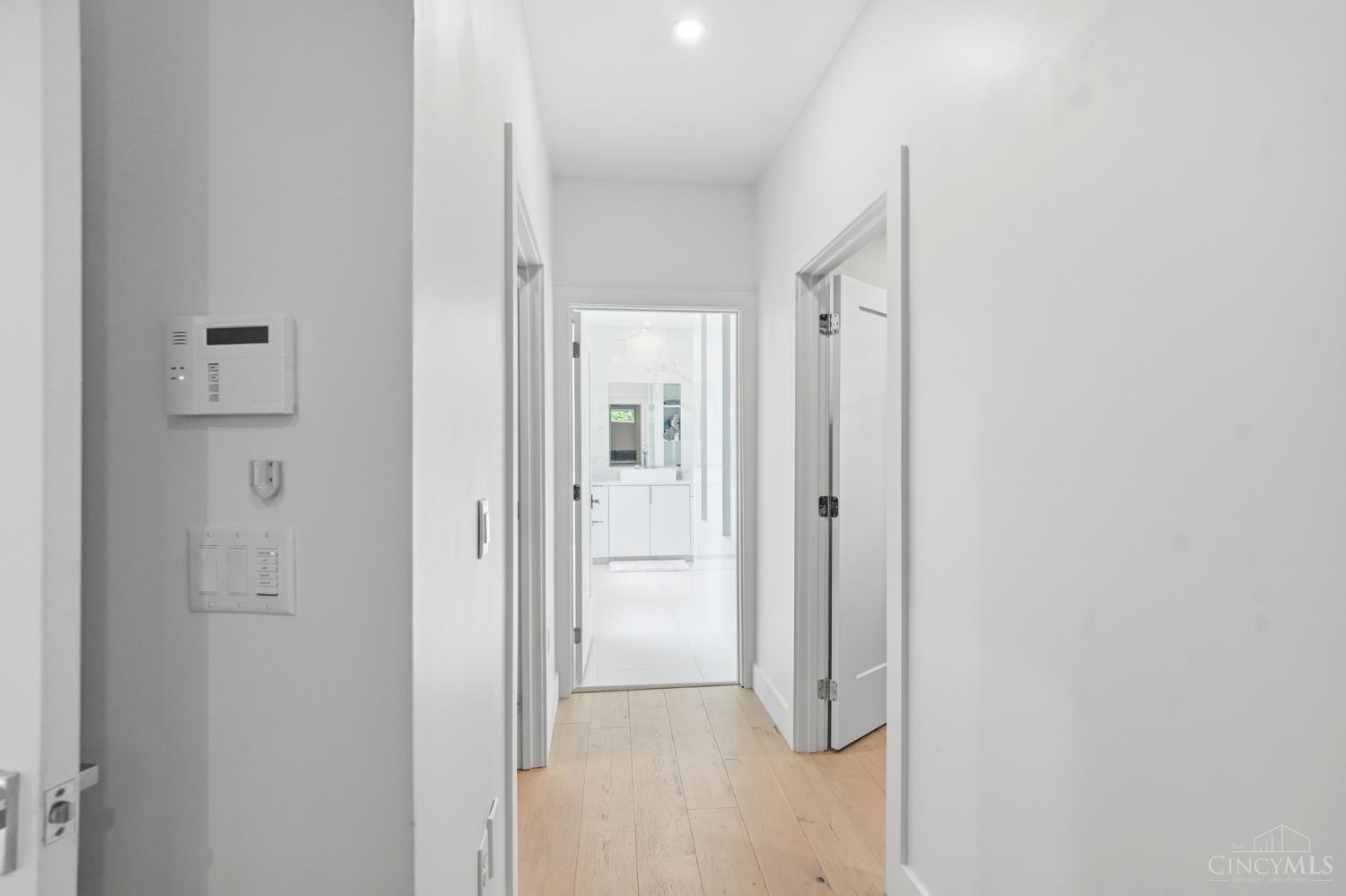 2124 Gold Street Property Photo 35