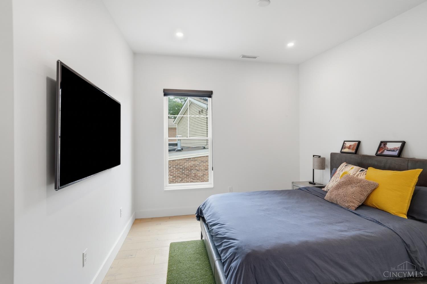 2124 Gold Street Property Photo 51